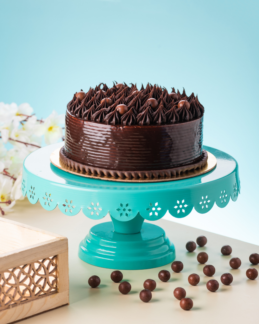 Dark Mousse Exotic Cake