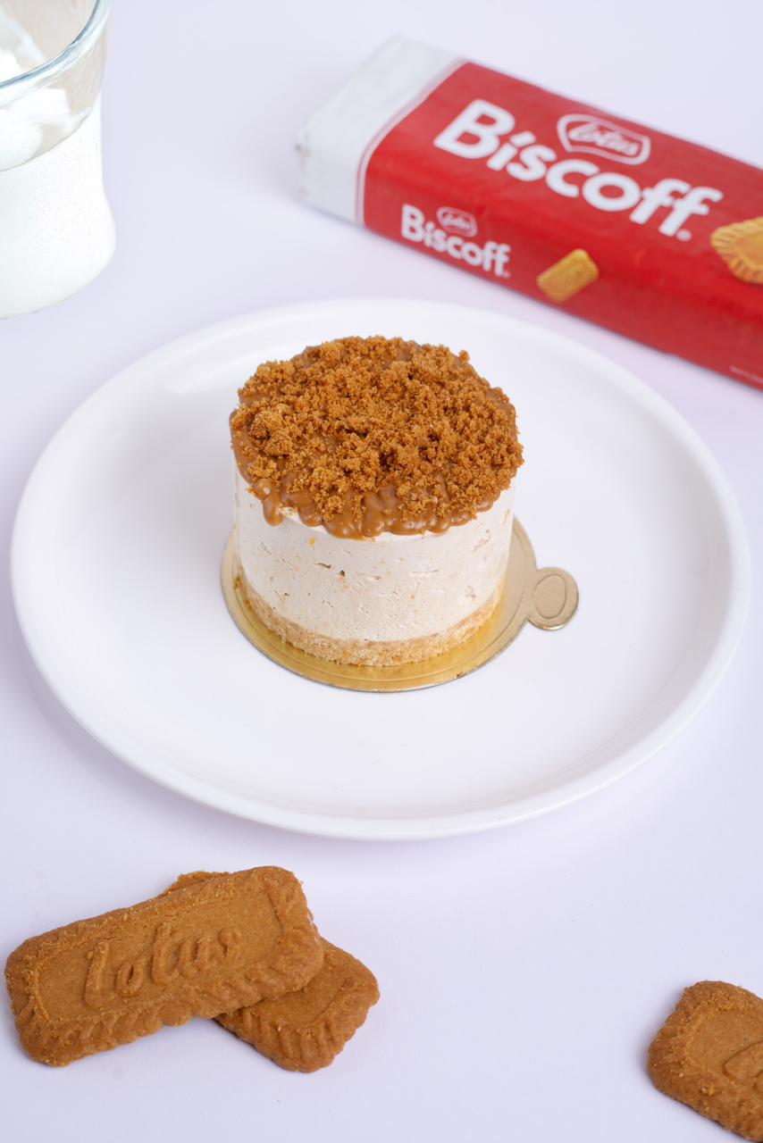 Lotus Biscoff No-Bake Cheesecake