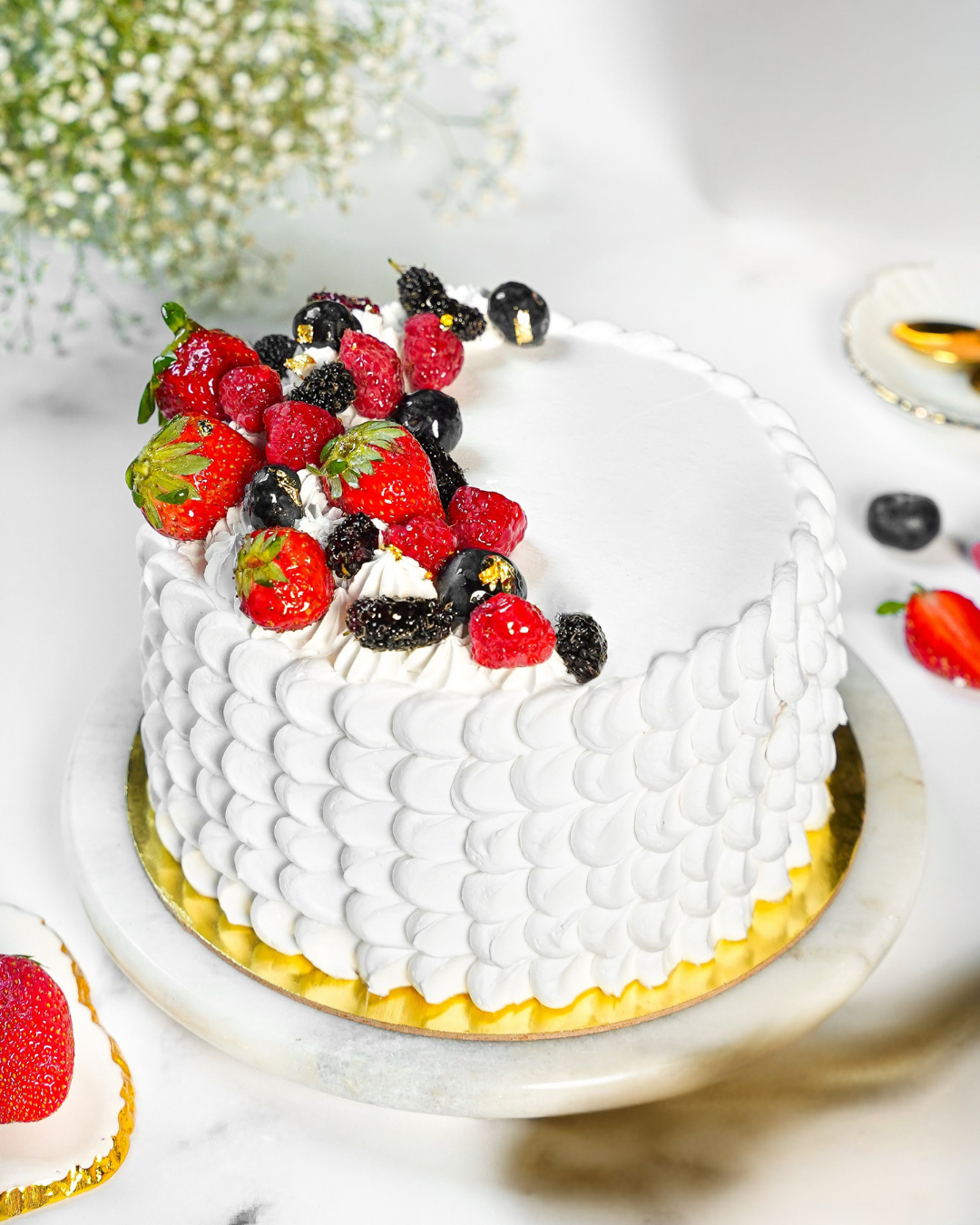 Mixed Berries Premium Cake